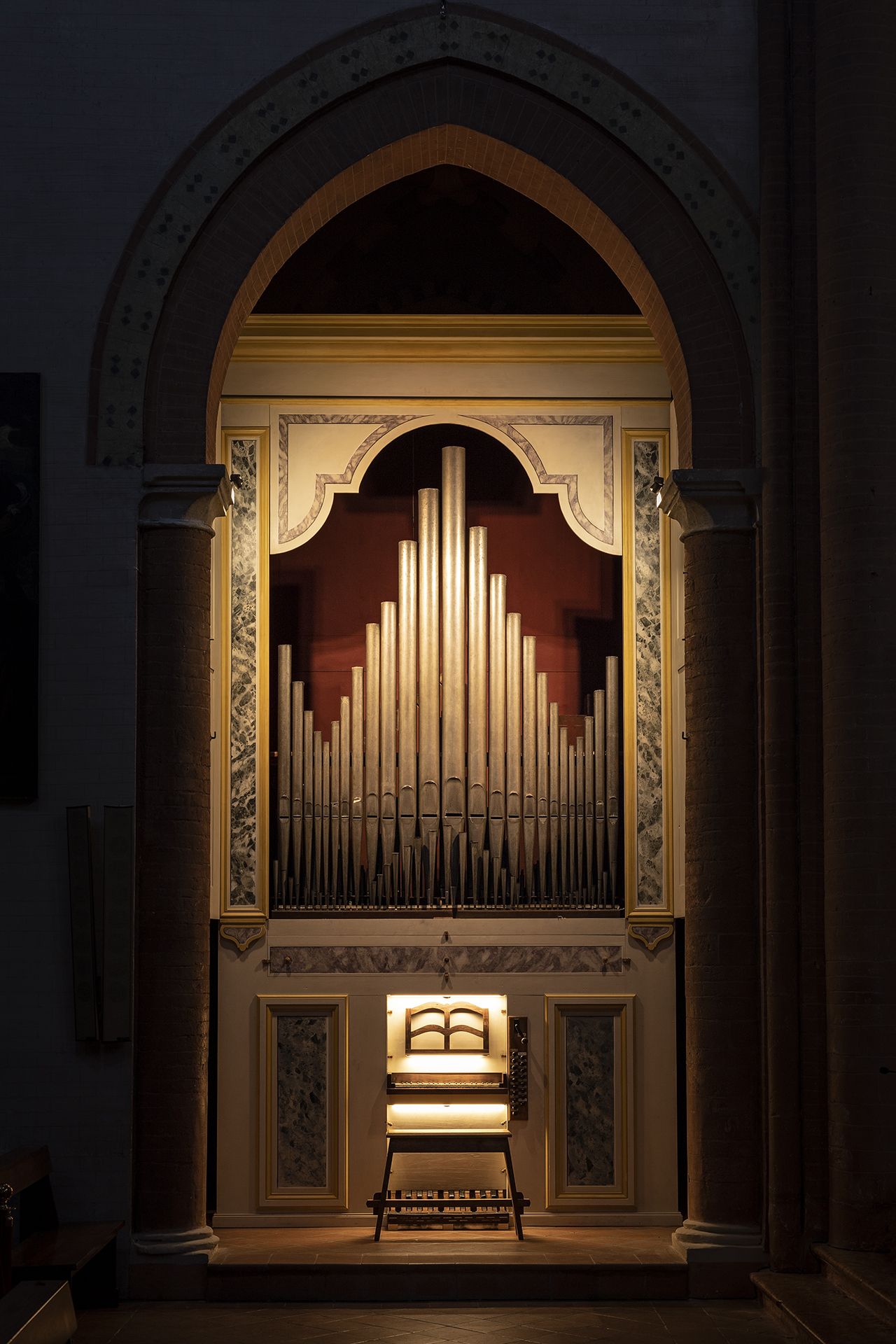 Organo Chiesa abbaziale di Santa Maria in Castagnola - Chiaravalle